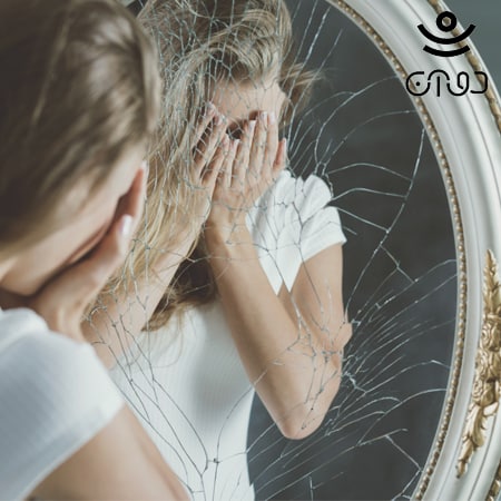 8 نشانه عزت نفس پایین